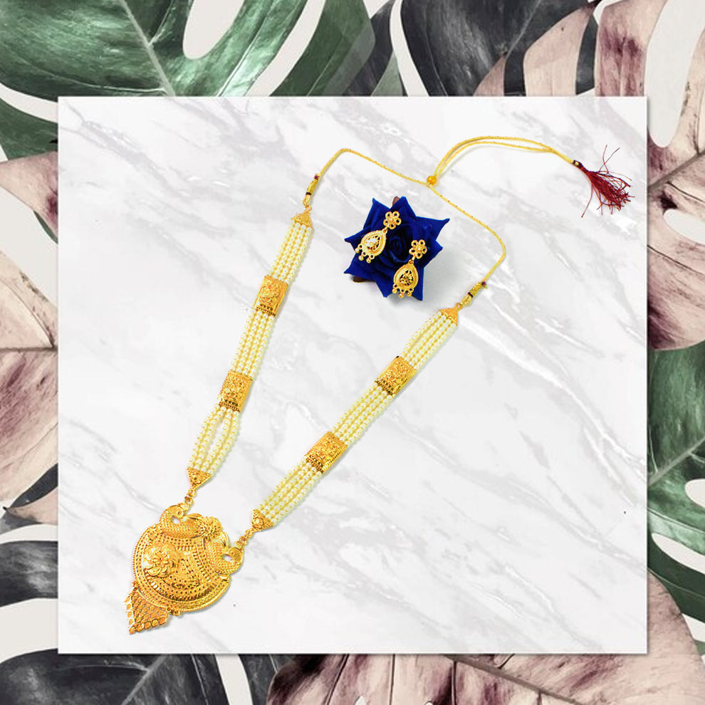 Elegant Gold-Plated Moti Haar with Intricate Peacock Pendant & Matching Earrings